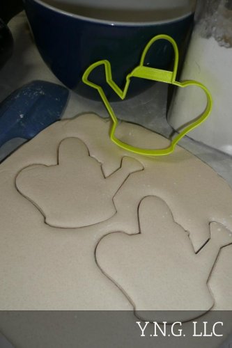 WATERING CAN WATER SPOUT POT FLOWER PLANT VEGETABLE COOKIE CUTTER USA PR3013