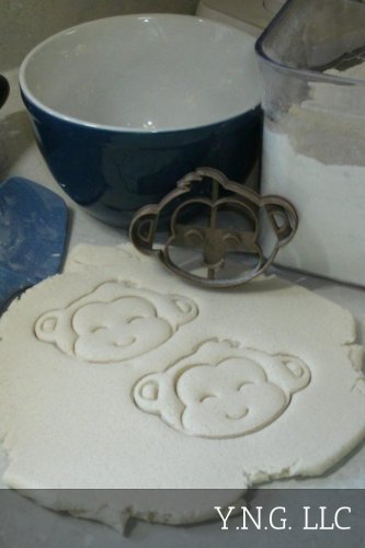 MONKEY DETAILED FACE HEAD ZOO ANIMAL SAFARI PRIMATE COOKIE CUTTER USA PR2621