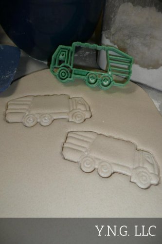 GARBAGE TRUCK TRANSPORTATION TRASH COLLECTOR DUSTCART COOKIE CUTTER USA PR2606