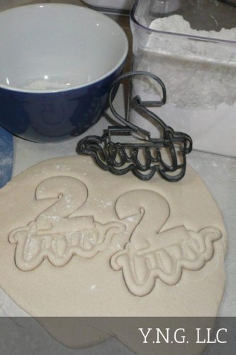NUMBER TWO 2 WITH WORD LETTERED BIRTHDAY ANNIVERSARY COOKIE CUTTER USA PR2403