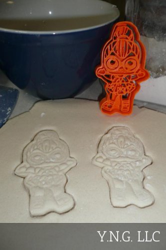 NEON QT SURPRISE DOLL SERIES 2 CHILDREN TOY BALL LAYER COOKIE CUTTER USA PR2394