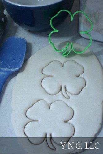 4-H LEAF CLOVER LUCKY 4 PLEDGE HEAD HEART HEALTH HANDS COOKIE CUTTER USA PR2436