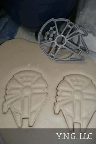 Millennium Falcon Starship Star Wars Cookie Cutter USA PR2298
