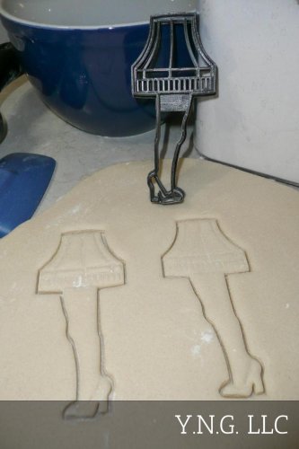 LEG LAMP 1940S VINTAGE ICONIC MOVIE PROP A CHRISTMAS COOKIE CUTTER USA PR2198