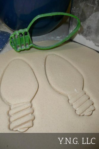 CHRISTMAS BULB STRING LIGHTS TREE HOLIDAY DECOR BAKING COOKIE CUTTER USA PR2085