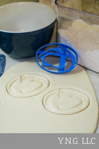 PENN STATE NCAA D1 FOOTBALL SPORTS LOGO BAKING TOOL COOKIE CUTTER USA PR2005