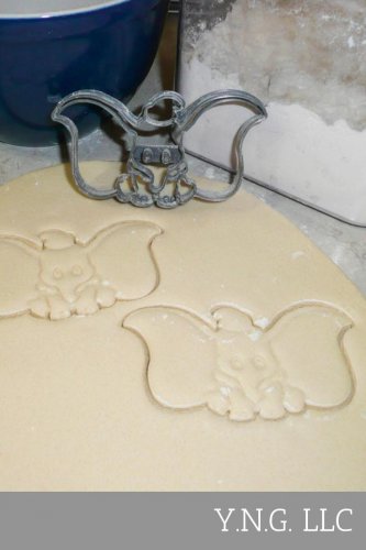 DUMBO CIRCUS ELEPHANT JUMBO JR KIDS DISNEY MOVIE CHARACTER CUTTER USA PR988