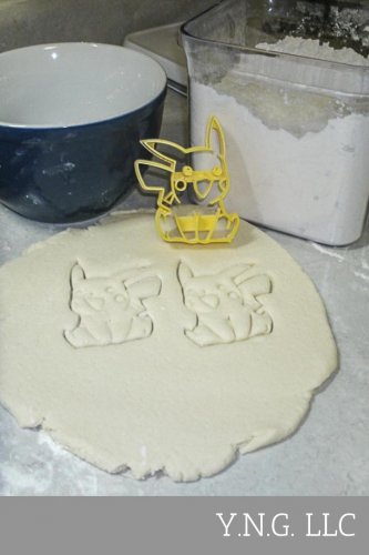 PIKACHU ELECTRIC TYPE POKEMON YELLOW MOUSE SPECIAL OCCASION COOKIE CUTTER PR870