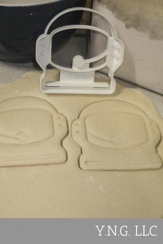 ASTRONAUT SPACE HELMET COSMONAUT SPACECRAFT PILOT COOKIE CUTTER USA PR847
