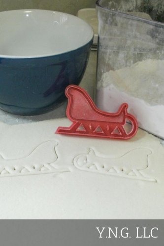 SMALL SLEIGH SANTA CHRISTMAS HOLIDAY WINTER SPECIAL COOKIE CUTTER USA PR180S