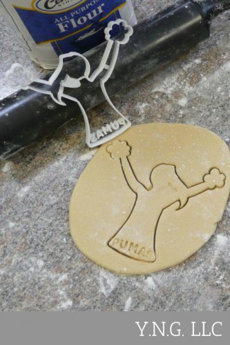 PUMAS CHEERLEADER CHEER TEAM POMPOMS SPORTS SPIRIT SJC COOKIE CUTTER PR317