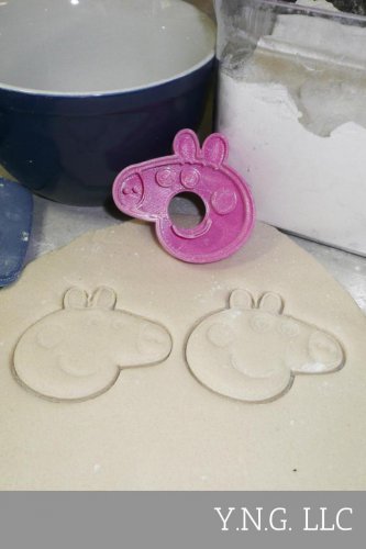 PEPPA PIG CARTOON NOVELTY CHARACTER FONDANT BAKING TOOL COOKIE CUTTER USA PR428