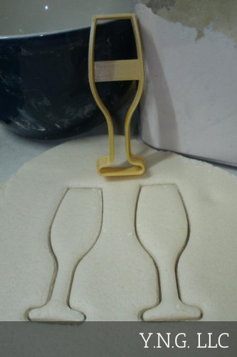 CHAMPAGNE GLASS SPARKLING WINE TOASTING WEDDING ENGAGEMENT COOKIE CUTTER PR560