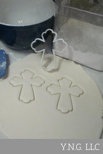 CROSS FIRST COMMUNION WINE CUP CHALICE GOBLET COOKIE CUTTER BAKING TOOL PR579
