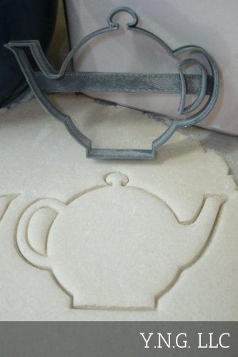 TEA POT KETTLE PORCELAIN ENGLISH BRITAIN CHINA TEA PARTY COOKIE CUTTER USA PR586