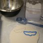 AIRPLANE LOGO FLYING BOEING AIRCRAFT COOKIE CUTTER FONDANT BAKING TOOL USA PR601