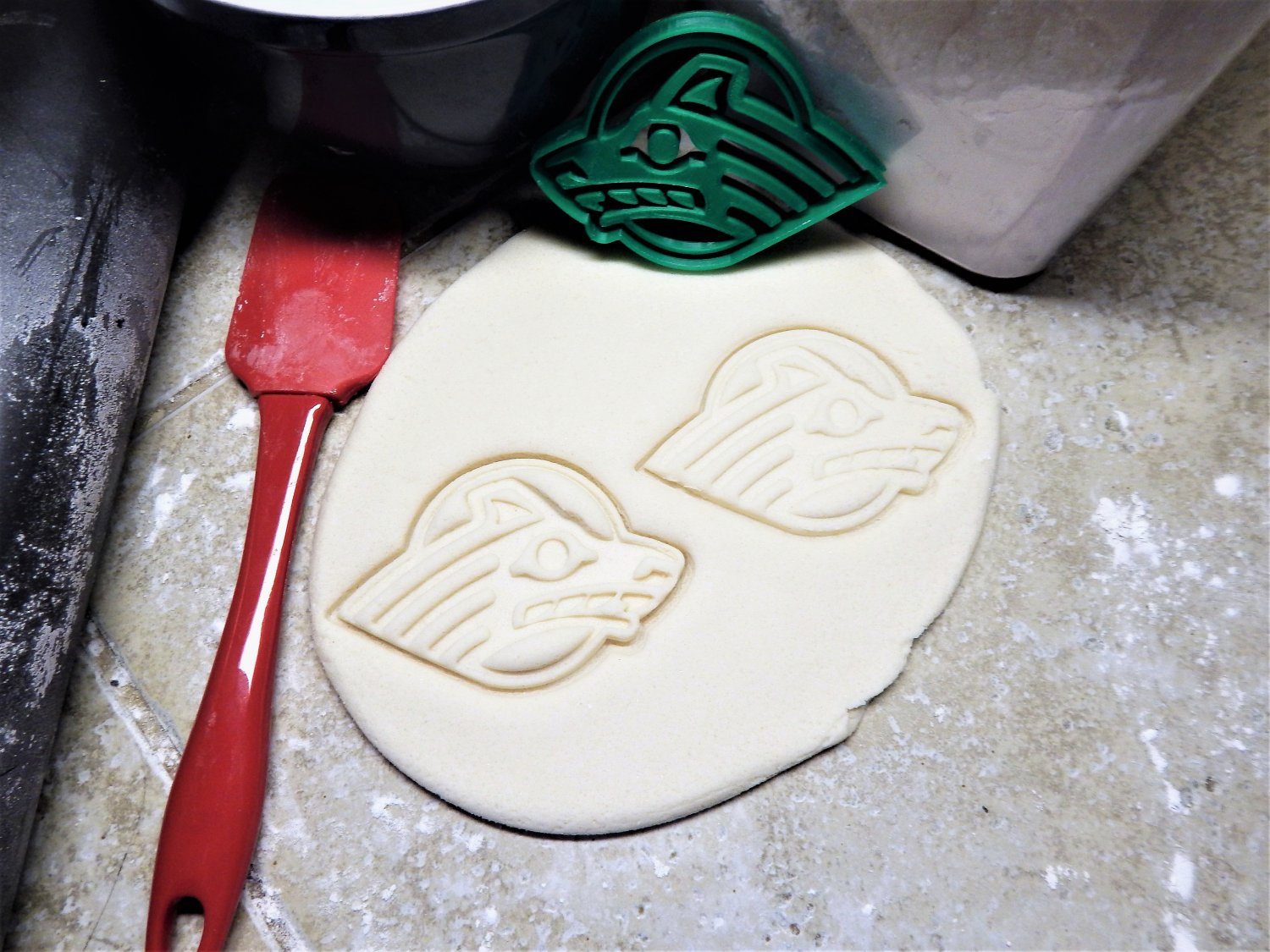 UNIVERSITY OF ALASKA SEAWOLVES LOGO UAA ANCHORAGE SEAWOLF COOKIE CUTTER DPR2311