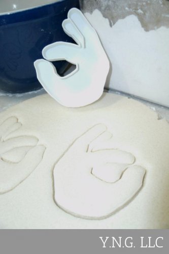 OK OKAY HAND MEME GAME GESTURE A-OK ALL IS WELL COOKIE CUTTER FONDANT USA PR654
