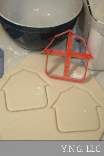 RED BARN FARM BUILDING AGRICULTURE COOKIE CUTTER FONDANT BAKING TOOL USA PR663