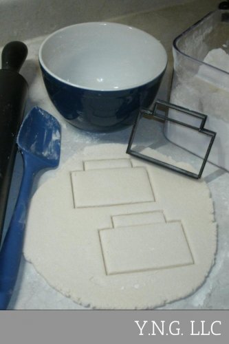 BOOMBOX PORTABLE MUSIC CASSETTE PLAYER AM/FM RADIO COOKIE CUTTER FONDANT PR664
