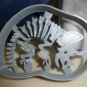 TRICERATOPS FOSSIL 3 THREE HORNED LARGE FRILL DINOSAUR COOKIE CUTTER USA PR2397