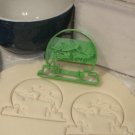 PETER PAN FLYING OVER CITY SKYLINE MOVIE BOOK TV DISNEY COOKIE CUTTER USA PR780