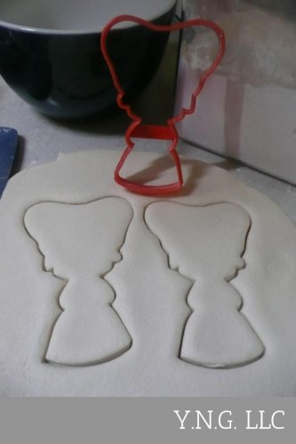 WINIFRED FULL BODY OUTLINE HOCUS POCUS HALLOWEEN MOVIE COOKIE CUTTER USA PR3063
