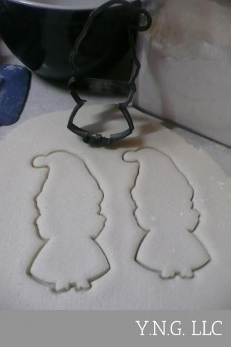 MARY FULL BODY OUTLINE HOCUS POCUS HALLOWEEN MOVIE COOKIE CUTTER USA PR3064