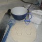 BOY BODY WITH ROUND HEAD OUTLINE VINTAGE KIDS TOY COOKIE CUTTER USA PR3070