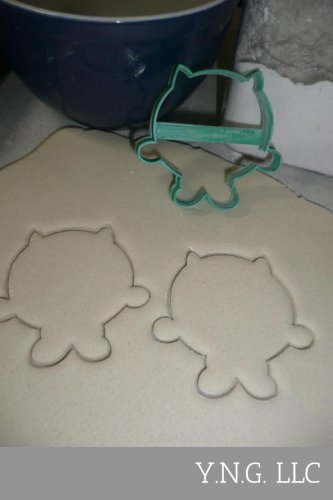 MIKE OUTLINE ONE EYED GREEN MONSTER CARTOON CHARACTER COOKIE CUTTER USA PR3223