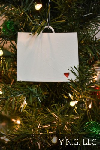 WYOMING STATE OUTLINE CHEYENNE RED HEART CUTOUT HOLIDAY ORNAMENT USA PR244-WY