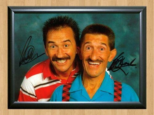 Chuckle Brothers Hounds Vision Maths Signed Autographed Photo Poster Print Memorabilia A2 16.5x23.4"