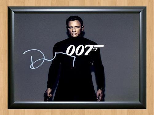 Daniel Craig James Bond 007 Signed Autographed Photo Poster Print Memorabilia A2 16.5x23.4""