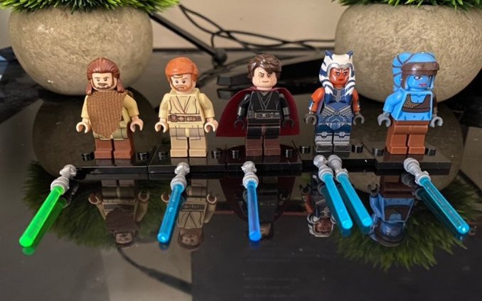 5pcs Star Wars Jedi Qui-Gon Jinn Obi-Wan Anakin Ahsoka Aayla Minifigures Toys