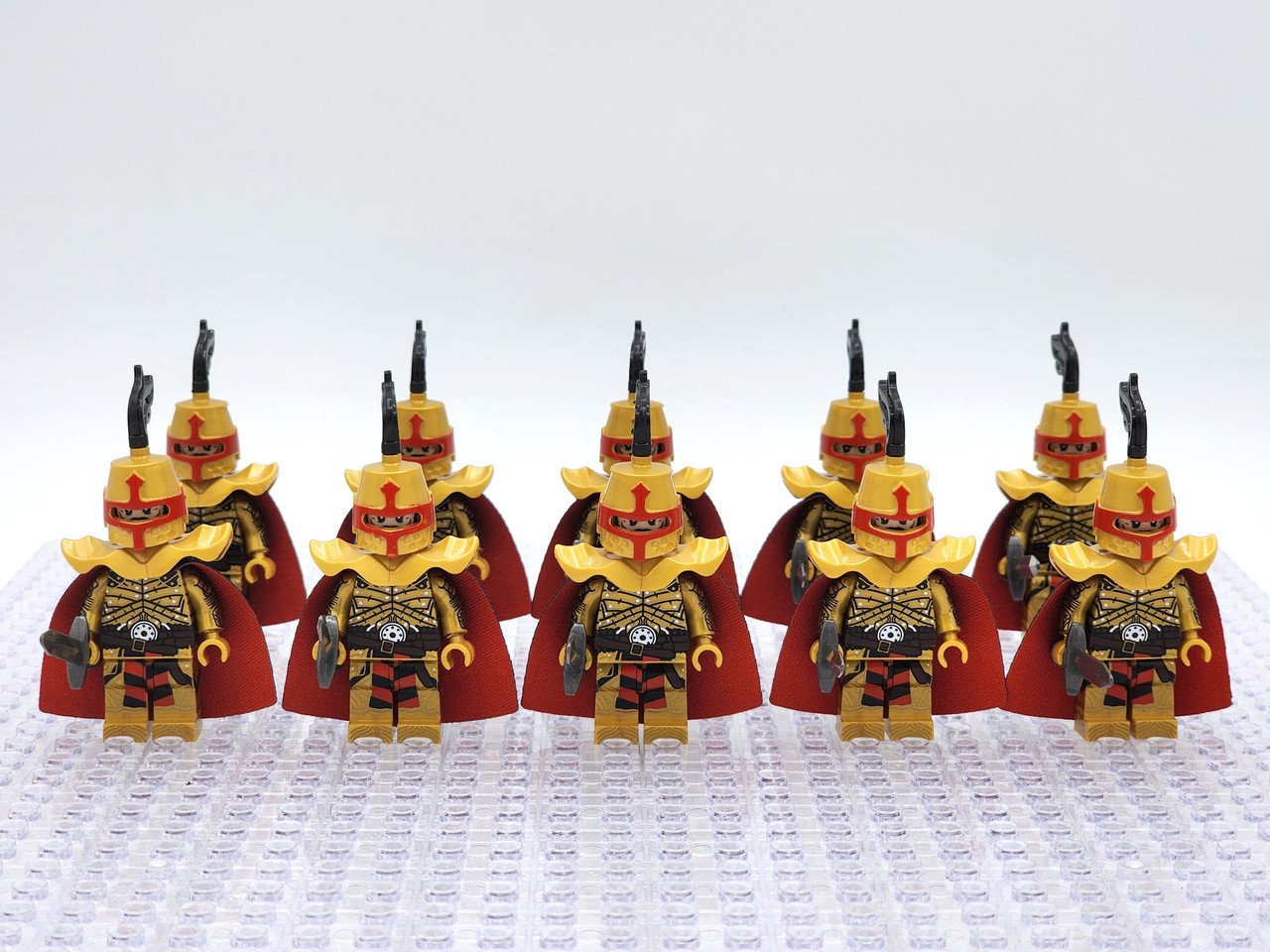 10pcs Crusades Knights Golden Armor Minifigures Weapons Accessories