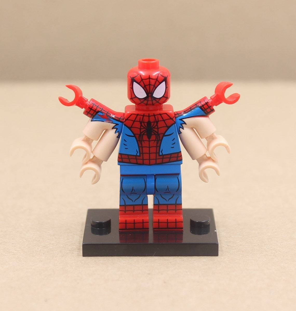 Six-Arm Spider-Man Minifigures Weapons and Accessories