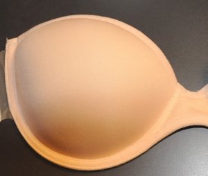 NEW UNDERWIRE BACKLESS STRAPLESS ADHESIVE BRA NUDE