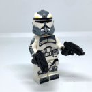 Clone Commander Wolffe Minifigure Star Wars Wolfpack Clone Trooper Add 2 DC-17 Pistoles
