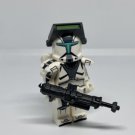 Clone Commando Minifigure Star Wars Battlefront Clone Commando with Armor and Blaster (Grey)