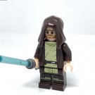Obiwan Kenobi Minifigure Star Wars Hooded Jedi with Lightsaber