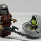 Mandalorian and Baby Yoda Minifigures Star Wars Din Djarin and Grogu with Amban Rifle