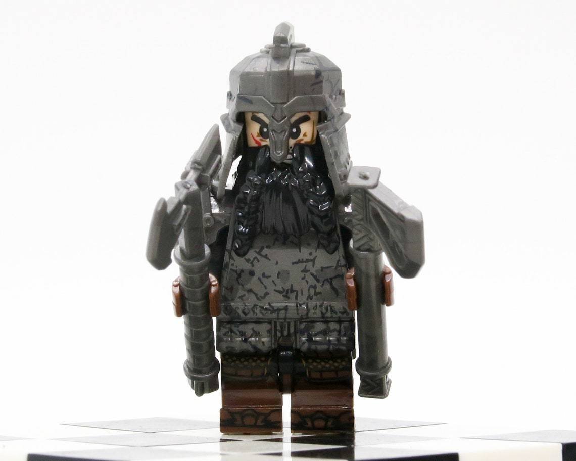 The Hobbit Iron Hills Dwarf Soldier (Battle Damage) Minifigures Accessories