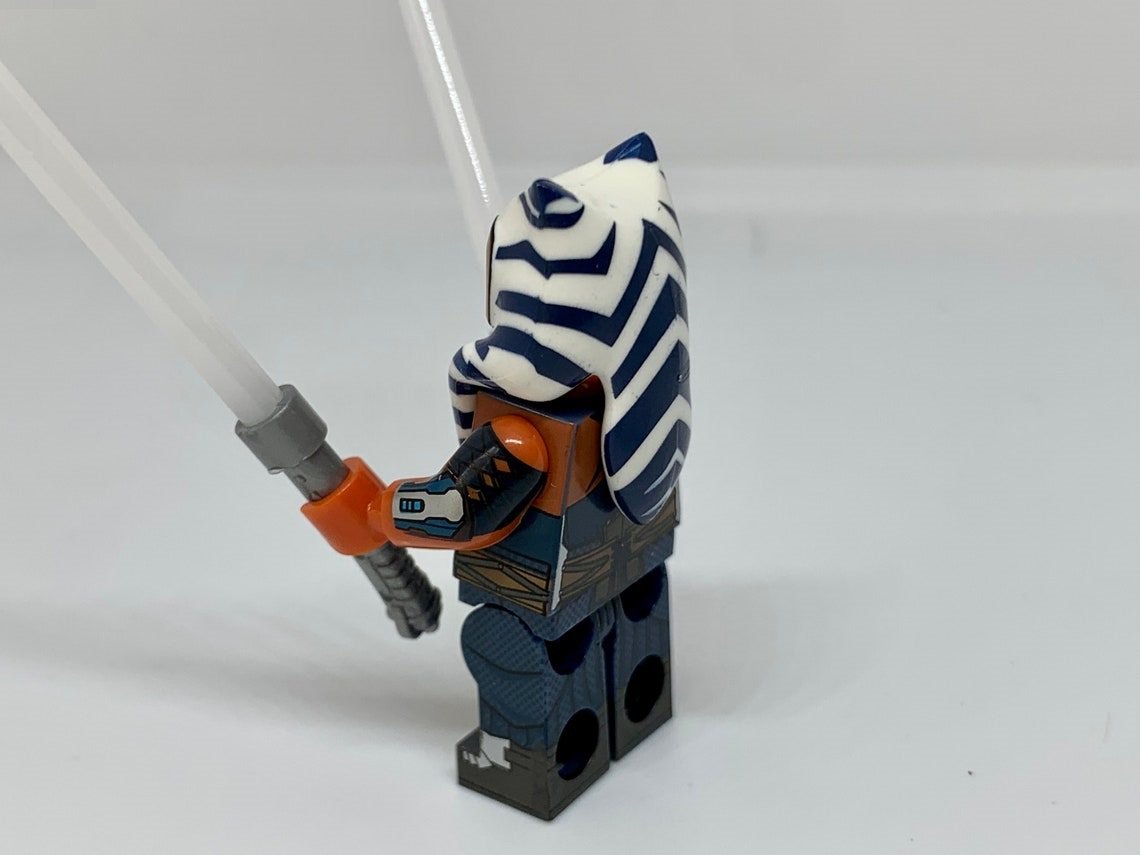 Ahsoka Tano Jedi (Blue Robes) Star Wars The Mandalorian Minifigures Toys