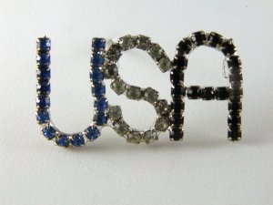 VINTAGE RED WHITE AND BLUE USA BROOCH