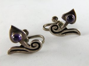 VINTAGE MEXICAN TAXCO STERLING SILVER AMYTHEST SIGNED EARRINGS