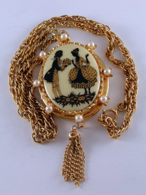 VINTAGE 1950'S 60'S LOCKET NECKLACE FRENCH STYLE