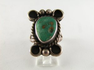 VINTAGE NAVAJO STERLING SILVER TURQUOISE RING SIZE 7`