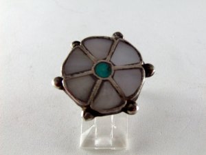 VINTAGE NATIVE AMERICAN ZUNI STERLING SILVER MOTHER OF PEARL TURQUOISE RING SZ 7