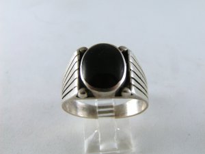 NATIVE AMERICAN STERLING SILVER BLACK ONYX RING SZ 11 1/2