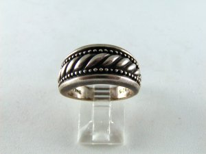 VINTAGE STERLING SILVER ENGAGEMENT STYLE RING SIZE 7 1/2